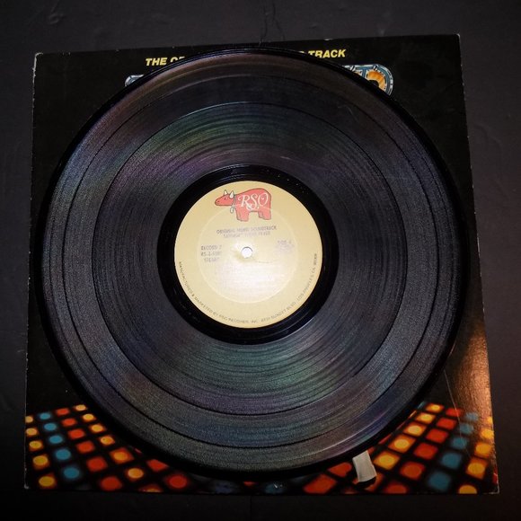 VINTAGE THE BEE GEES SATURDAY NIGHT FEVER 33LP SOUND TRACK IN NICE SHAPE - Picture 5 of 5